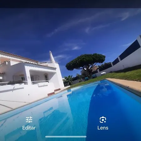 Villa Nightingale