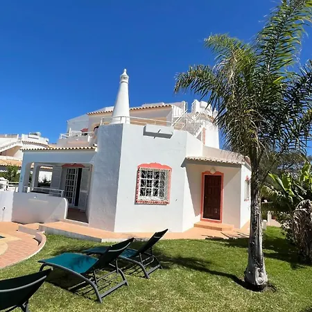 Nightingale * Albufeira